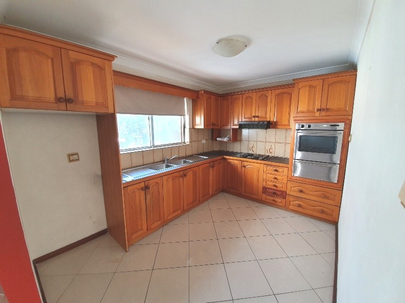 8/30 THE CRESCENT, Homebush NSW 2140