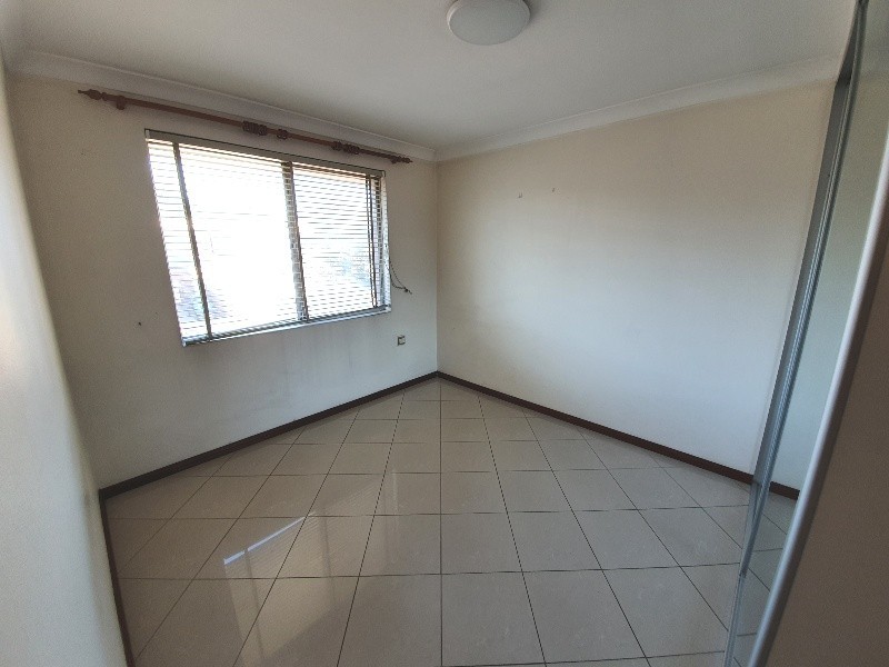 8/30 THE CRESCENT, Homebush NSW 2140