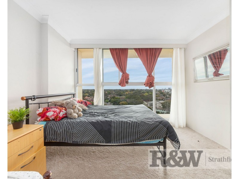 17d/30-34 CHURCHILL AVENUE, Strathfield NSW 2135
