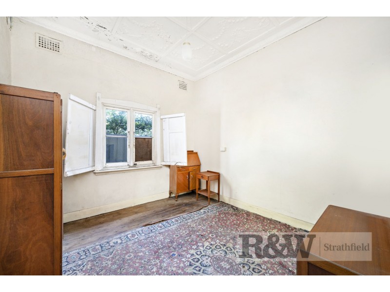 209 HOMEBUSH ROAD, Strathfield NSW 2135