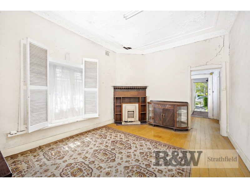 209 HOMEBUSH ROAD, Strathfield NSW 2135