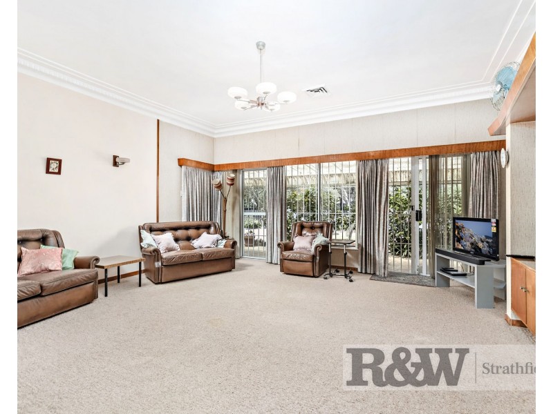 31 FITZGERALD CRESCENT, Strathfield NSW 2135