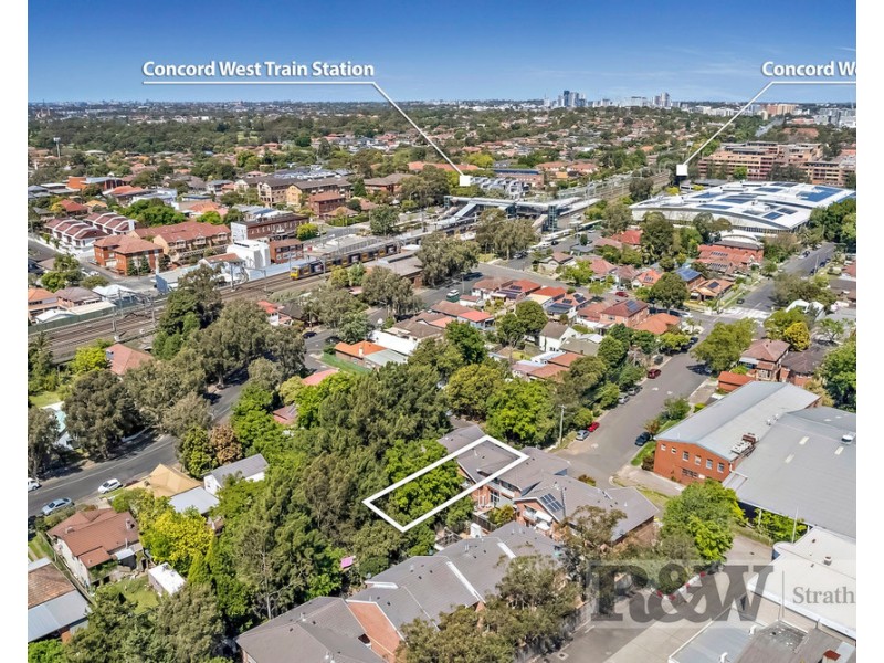 2/2 STATION AVE, Concord West NSW 2138