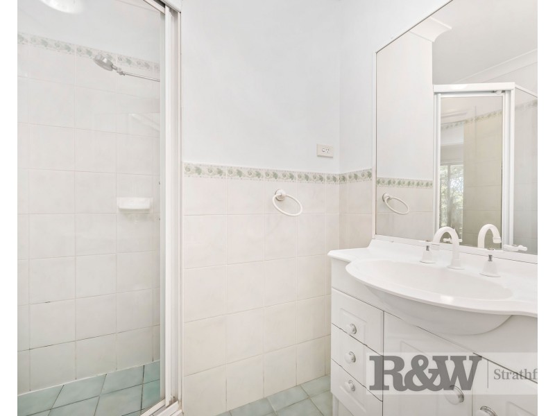 2/2 STATION AVE, Concord West NSW 2138