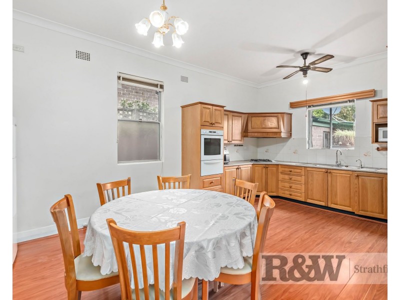 25 BYRNE AVENUE, Russell Lea NSW 2046