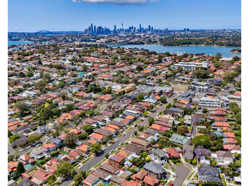 25 BYRNE AVENUE, Russell Lea NSW 2046