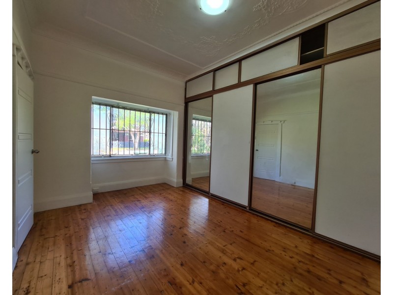 12a QUEEN STREET, Concord West NSW 2138