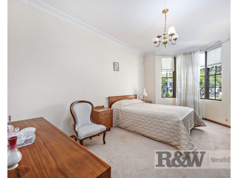 21 MINTARO AVENUE, Strathfield NSW 2135