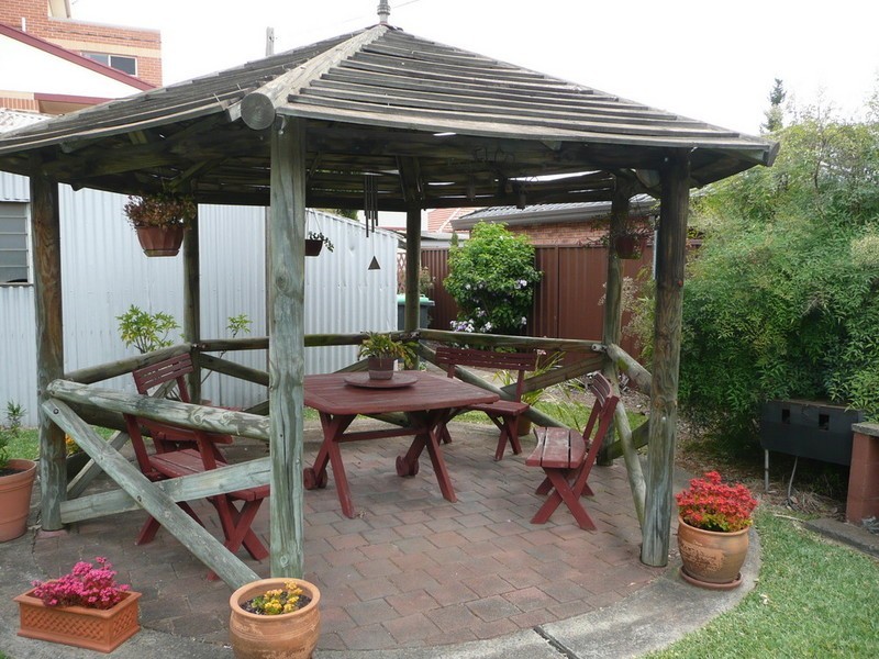 111 CARRINGTON AVENUE, Hurstville NSW 2220