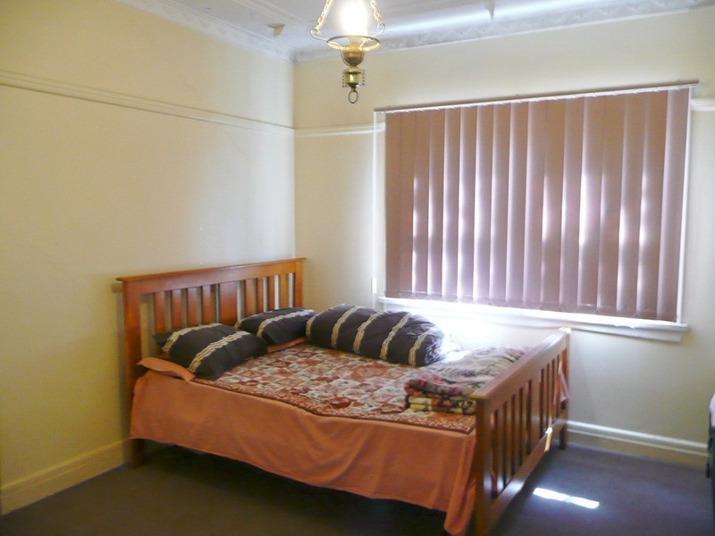 2/8 LOFTUS CRESCENT, Homebush NSW 2140