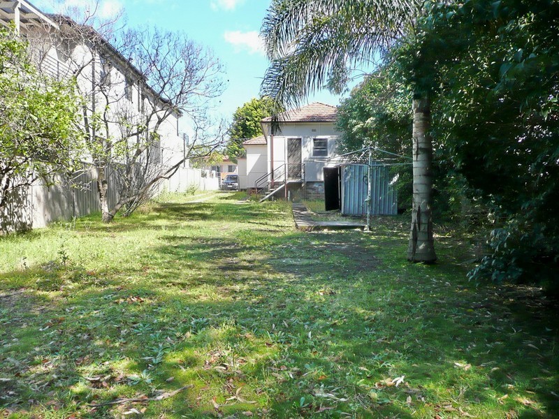 17 GOSLING STREET, Greenacre NSW 2190