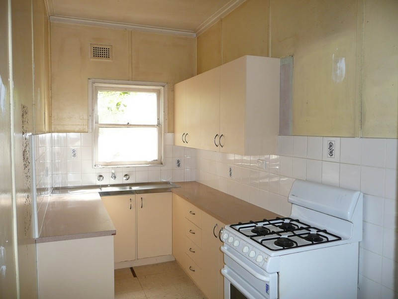 17 GOSLING STREET, Greenacre NSW 2190