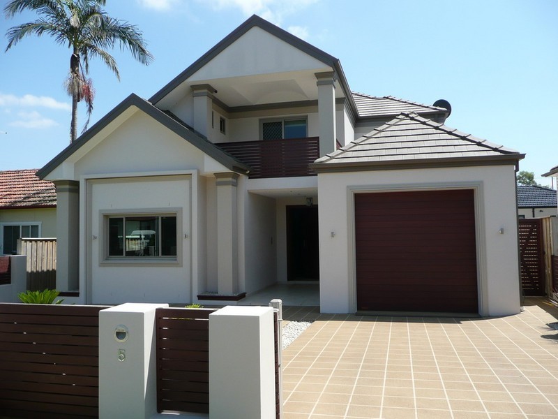 5 SHELLCOTE ROAD, Greenacre NSW 2190