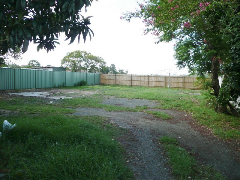 25  JUNO PARADE, Greenacre NSW 2190