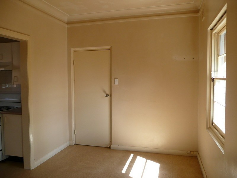 11 AUSTIN CRESCENT, Belfield NSW 2191