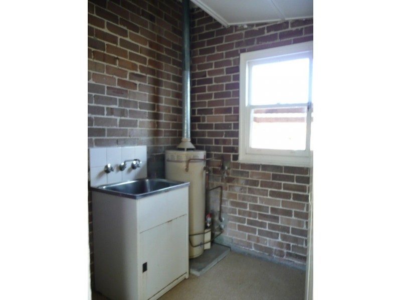 11 AUSTIN CRESCENT, Belfield NSW 2191