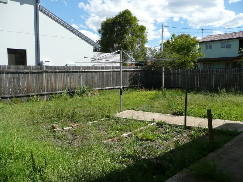 11 AUSTIN CRESCENT, Belfield NSW 2191