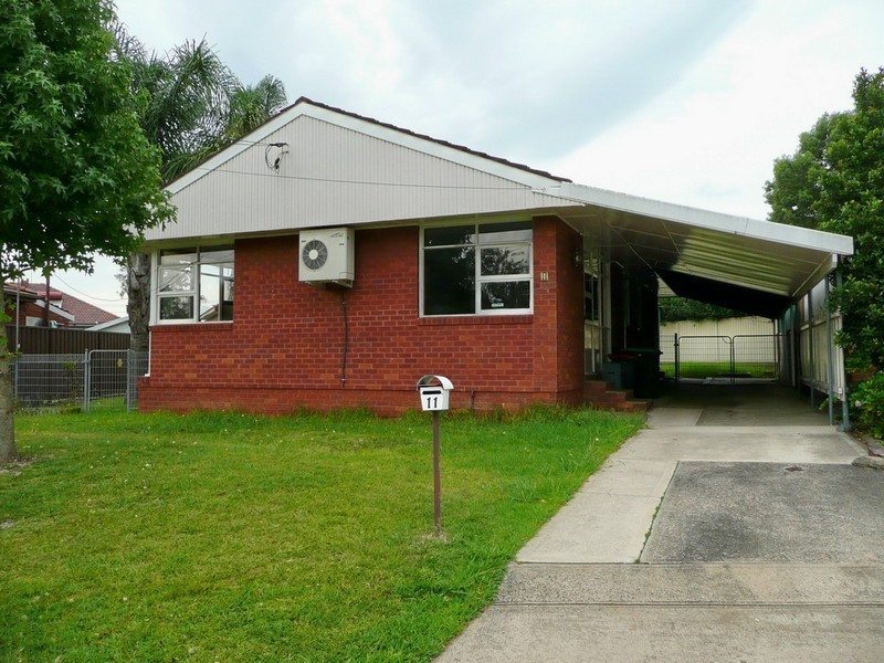 11 PARKVIEW AVENUE, Belfield NSW 2191