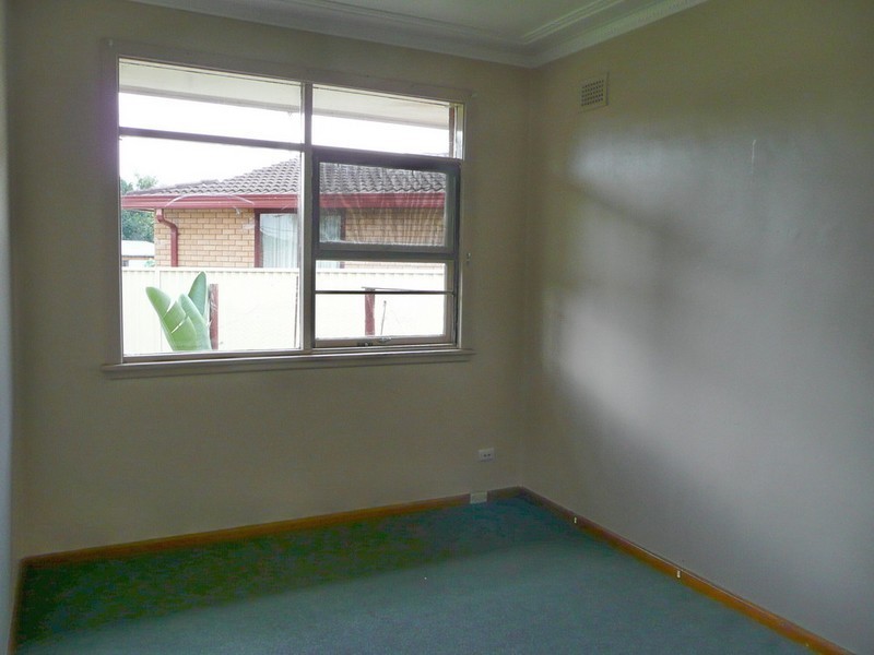 11 PARKVIEW AVENUE, Belfield NSW 2191
