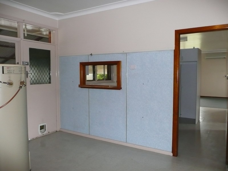 11 PARKVIEW AVENUE, Belfield NSW 2191
