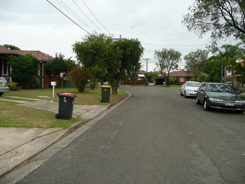 11 PARKVIEW AVENUE, Belfield NSW 2191