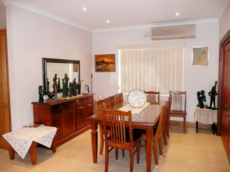 4 GEORGE STREET BURWOOD HEIGHTS, Burwood NSW 2134