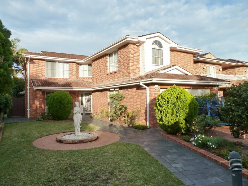 30 COTSWOLD ROAD, Strathfield NSW 2135