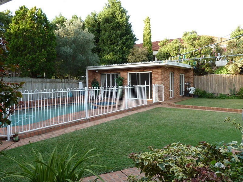 30 COTSWOLD ROAD, Strathfield NSW 2135