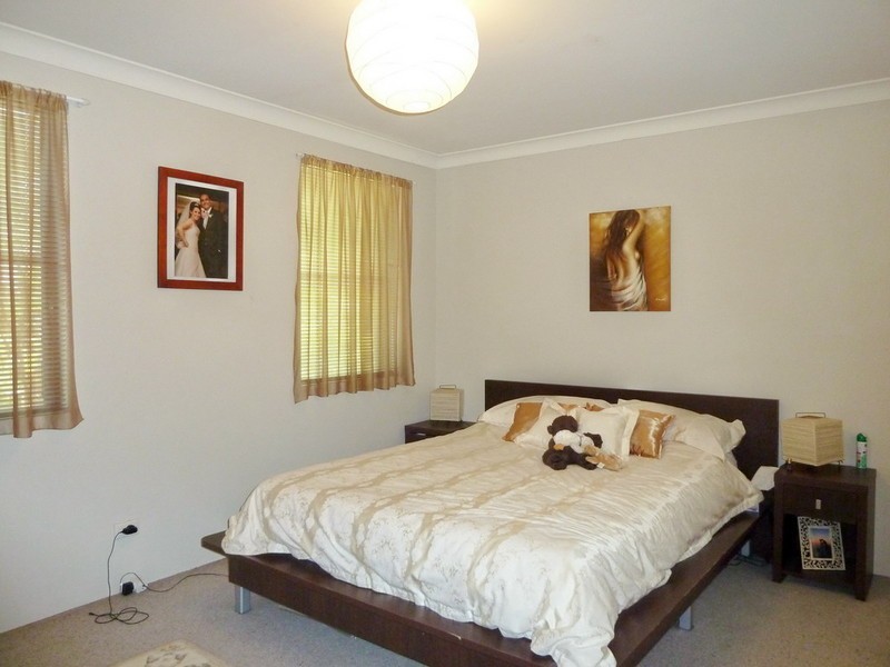 2/11  ROBERT STREET, Telopea NSW 2117