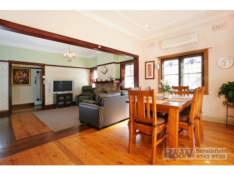 17 DIXSON AVENUE, Dulwich Hill NSW 2203