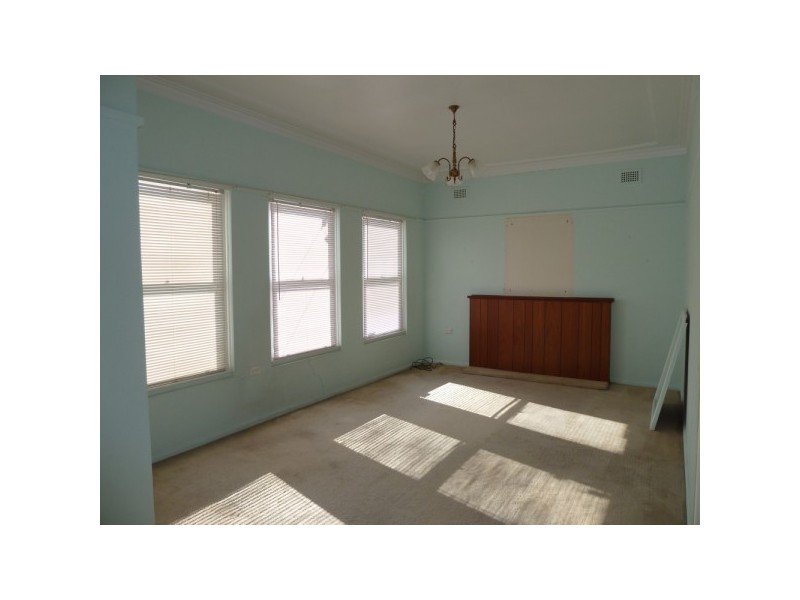 177 HILLCREST ROAD, Mount Lewis NSW 2190