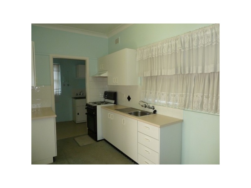 177 HILLCREST ROAD, Mount Lewis NSW 2190