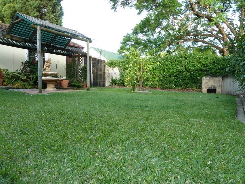 26 HILLCREST AVENUE, Strathfield South NSW 2136