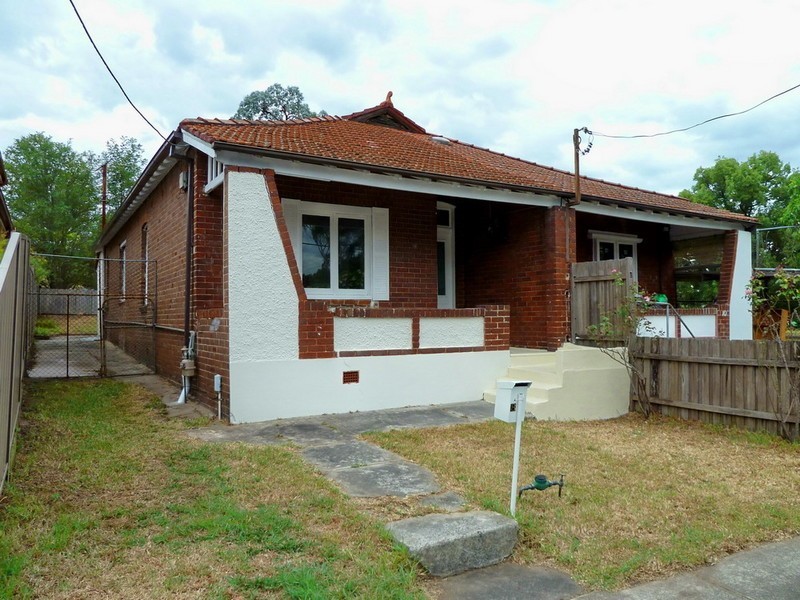 8 OXFORD STREET, Burwood NSW 2134