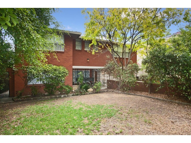 75 WOODSIDE AVENUE, Strathfield NSW 2135