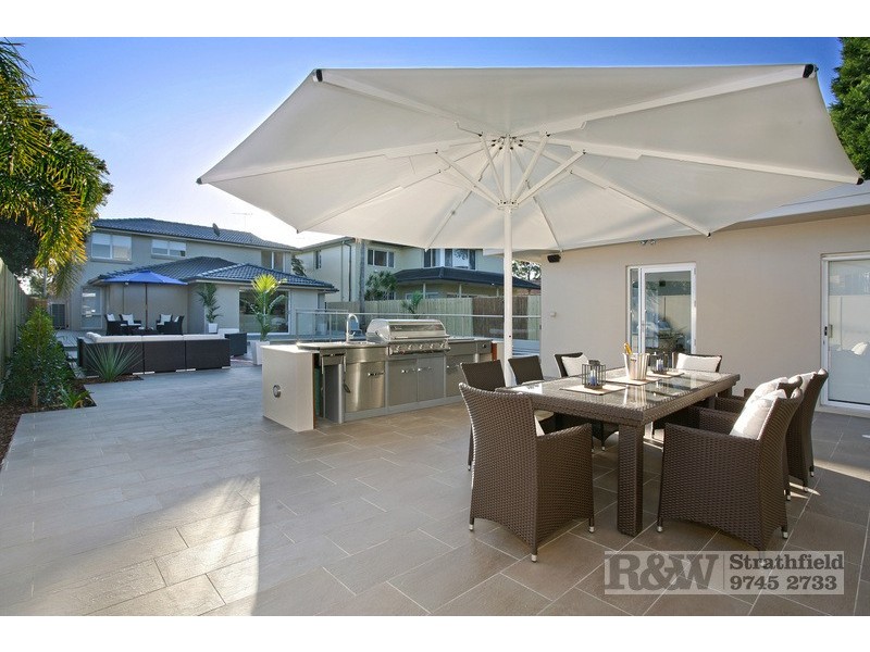 30 COTSWOLD ROAD, Strathfield NSW 2135