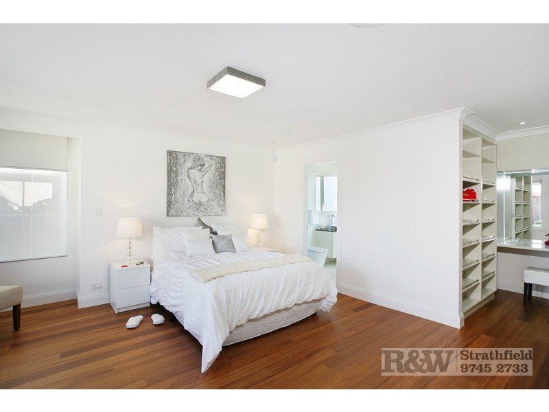 30 COTSWOLD ROAD, Strathfield NSW 2135