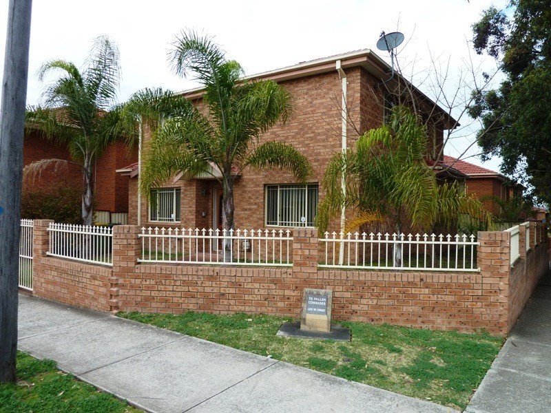 3/31 Tangarra st, Croydon Park NSW 2133