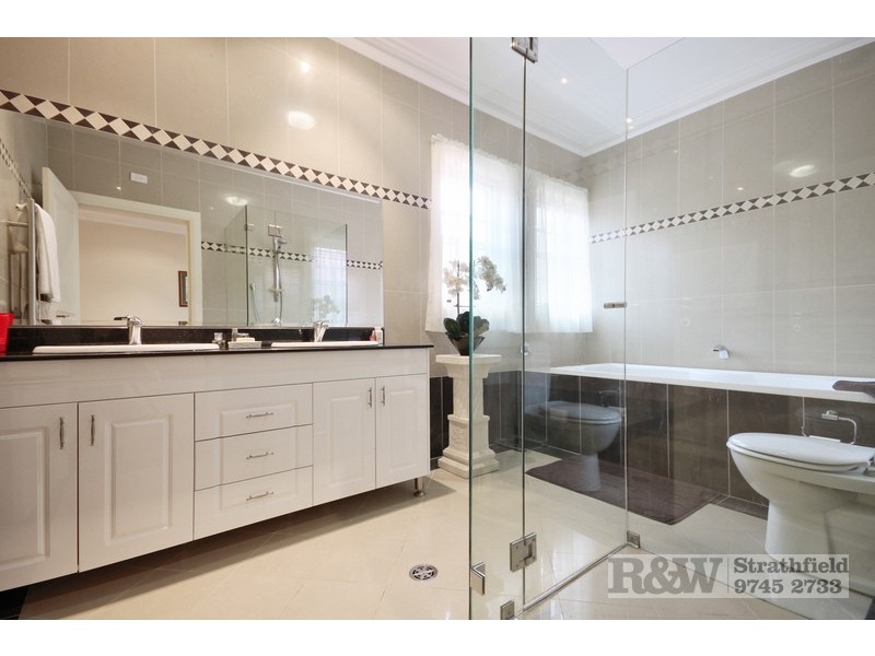 5 MYEE AVENUE, Strathfield NSW 2135
