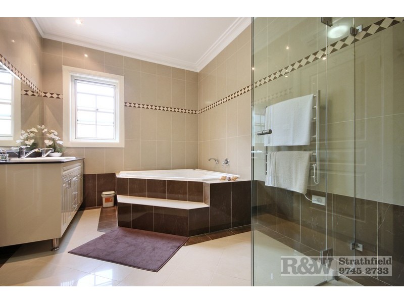 5 MYEE AVENUE, Strathfield NSW 2135