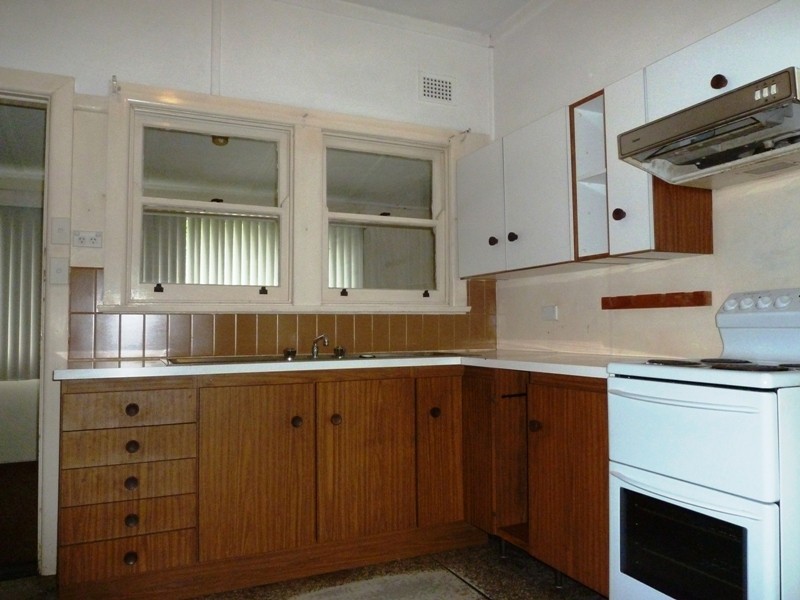 25 JAMES STREET, Strathfield South NSW 2136