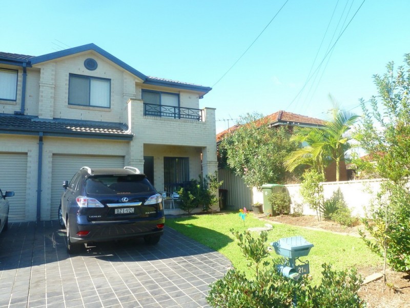 21A MURRAY STREET, Greenacre NSW 2190
