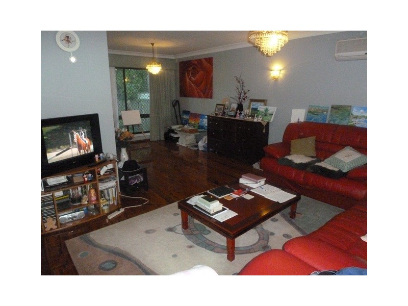 3 ISLINGTON CRESCENT, Greenacre NSW 2190