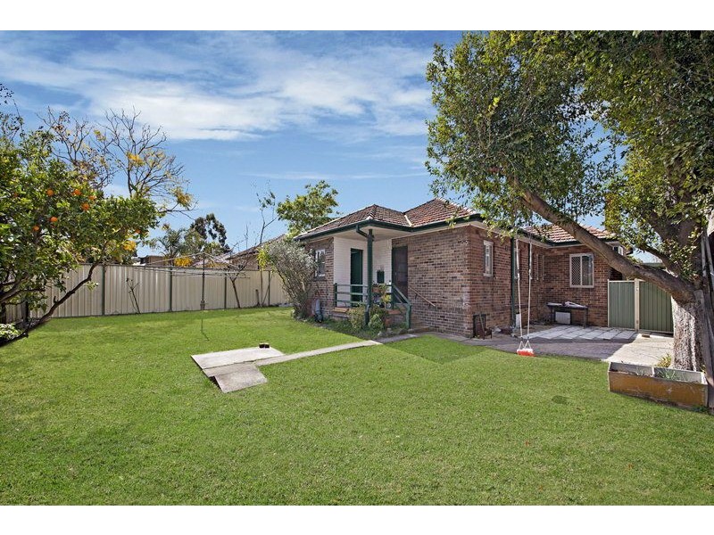 21 AMAROO AVENUE, Strathfield NSW 2135