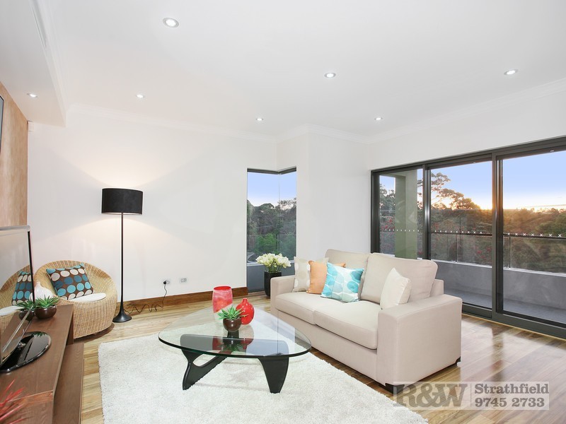 70 MYRNA ROAD, Strathfield NSW 2135