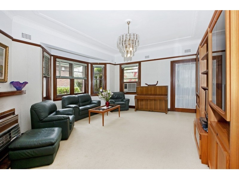 112 ALBERT ROAD, Strathfield NSW 2135