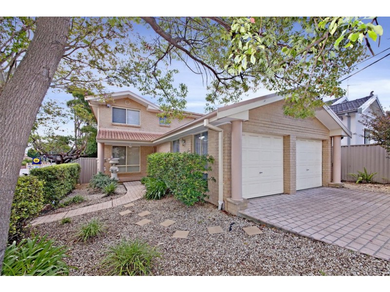 33 HOLMWOOD AVENUE, Strathfield South NSW 2136