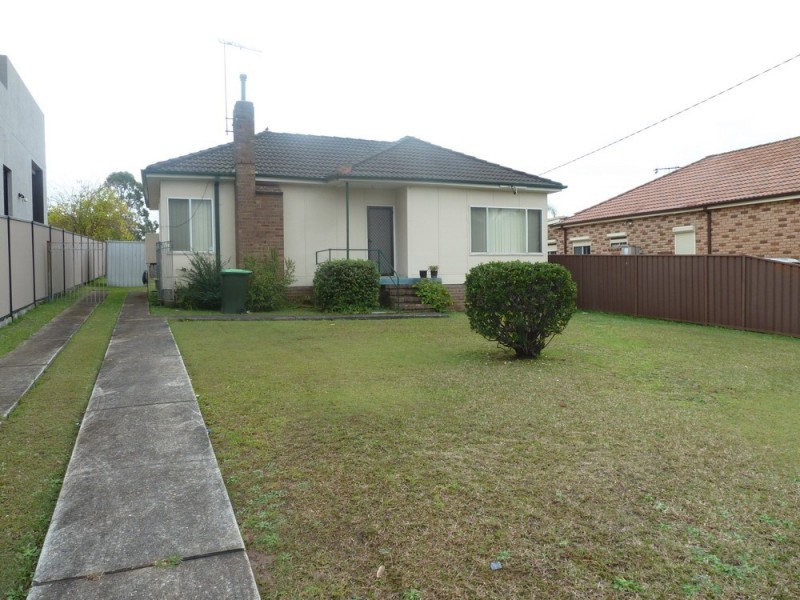 70 MAIDEN STREET, Greenacre NSW 2190