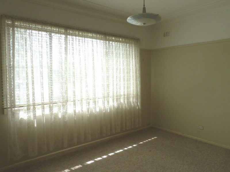 13 MUNRO STREET, Sefton NSW 2162