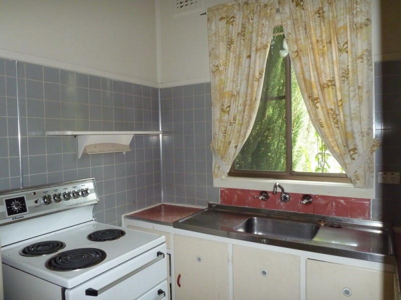 13 MUNRO STREET, Sefton NSW 2162